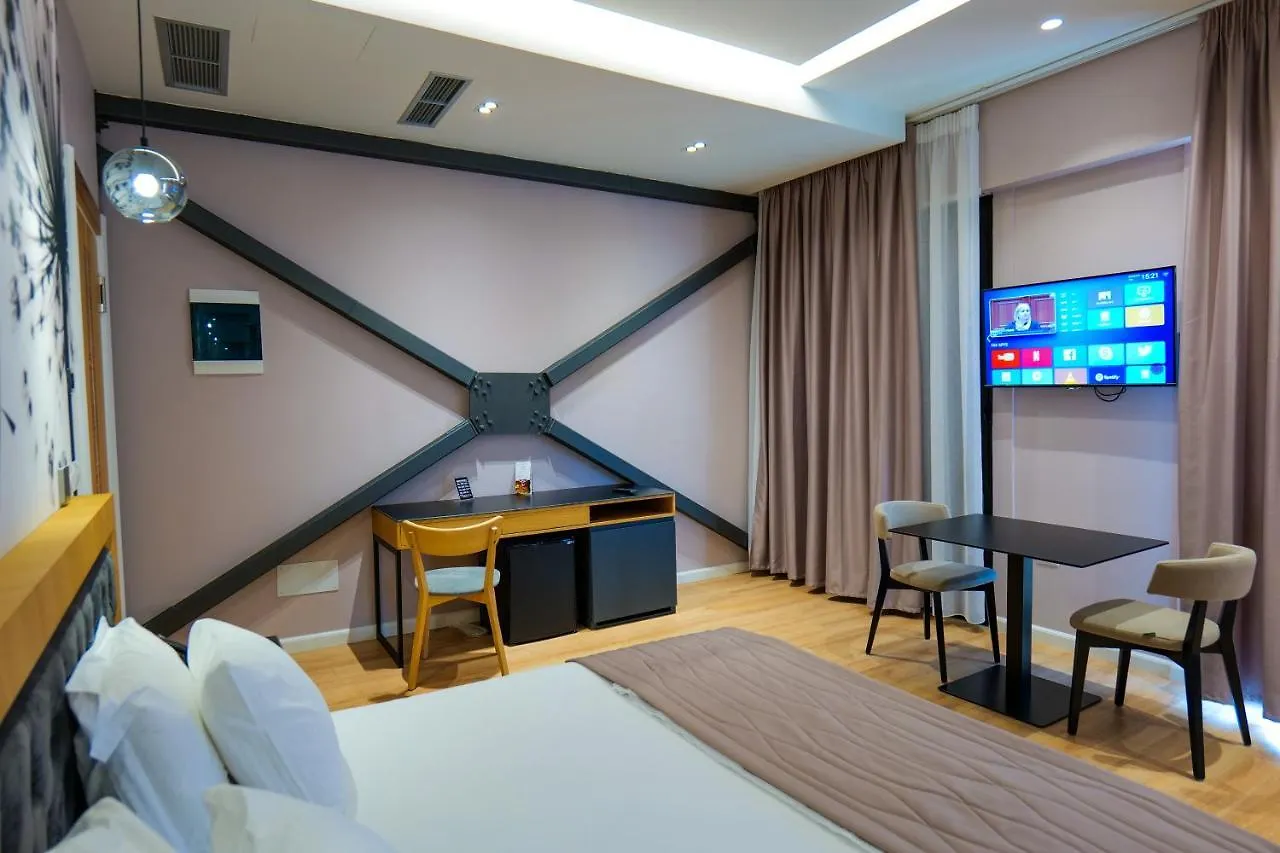 Lord Hotel Tirana