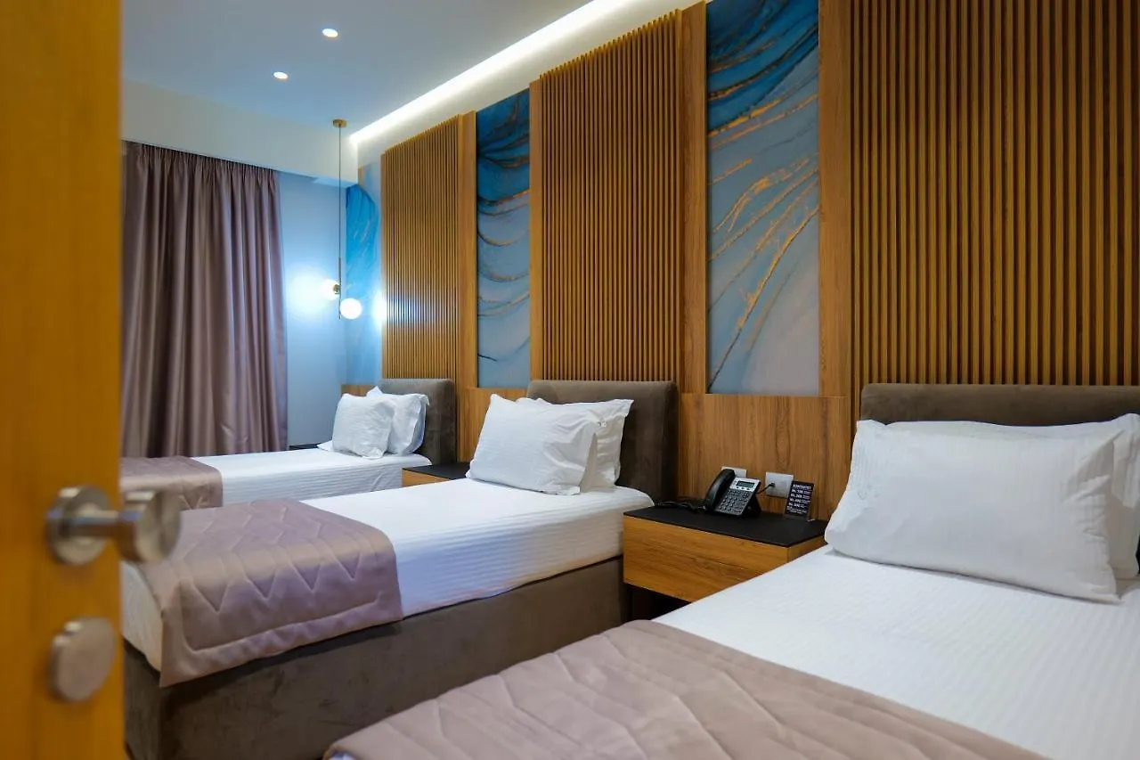 Lord Hotel Vorë