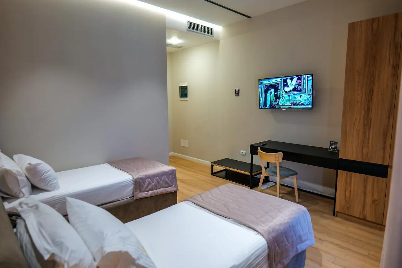 Lord Hotel Tirana Vore