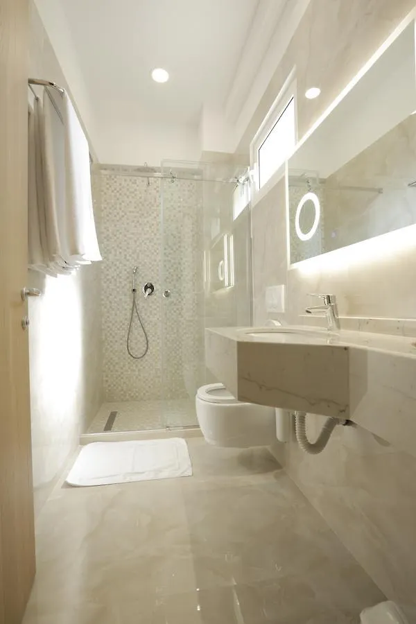 Lord Hotel Tirana Vore
