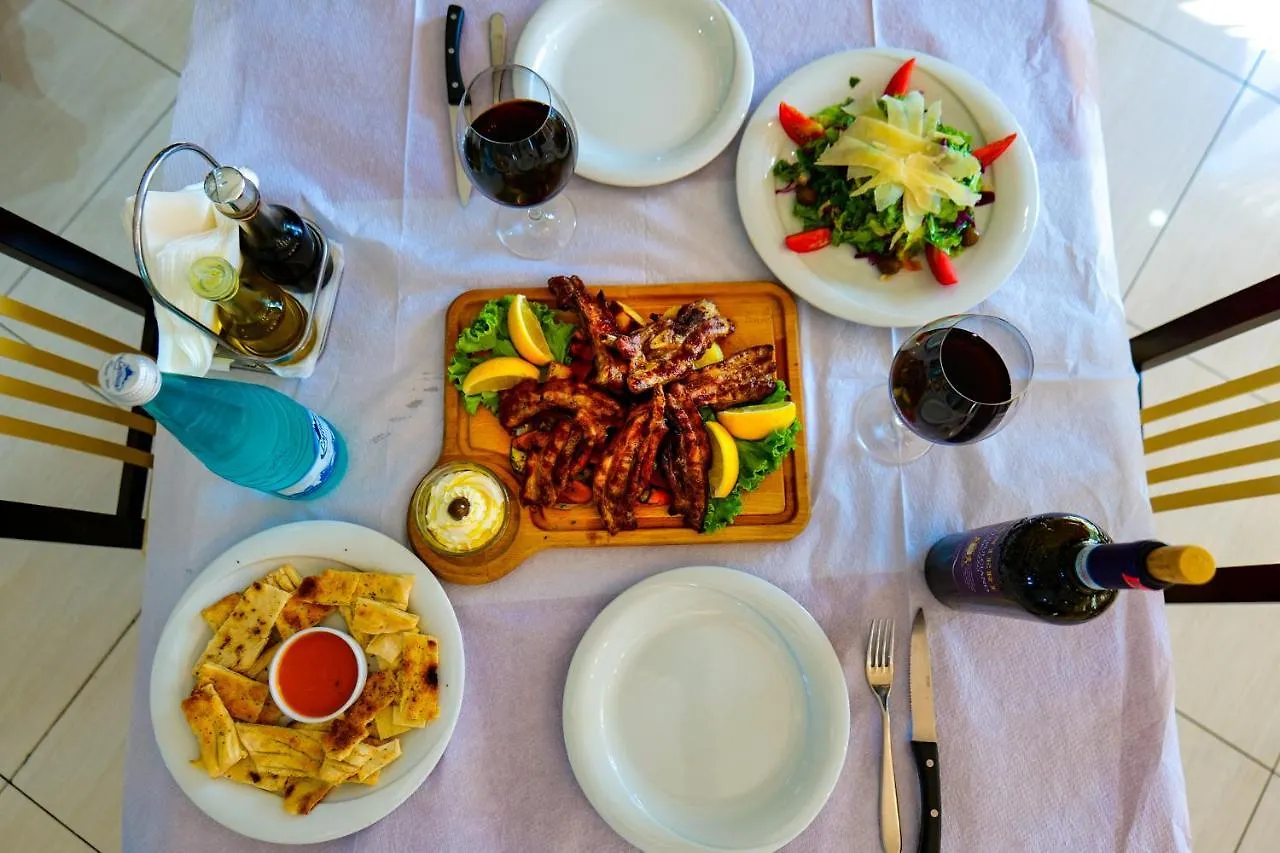****  Vorë Lord Hotel Tirana אלבניה